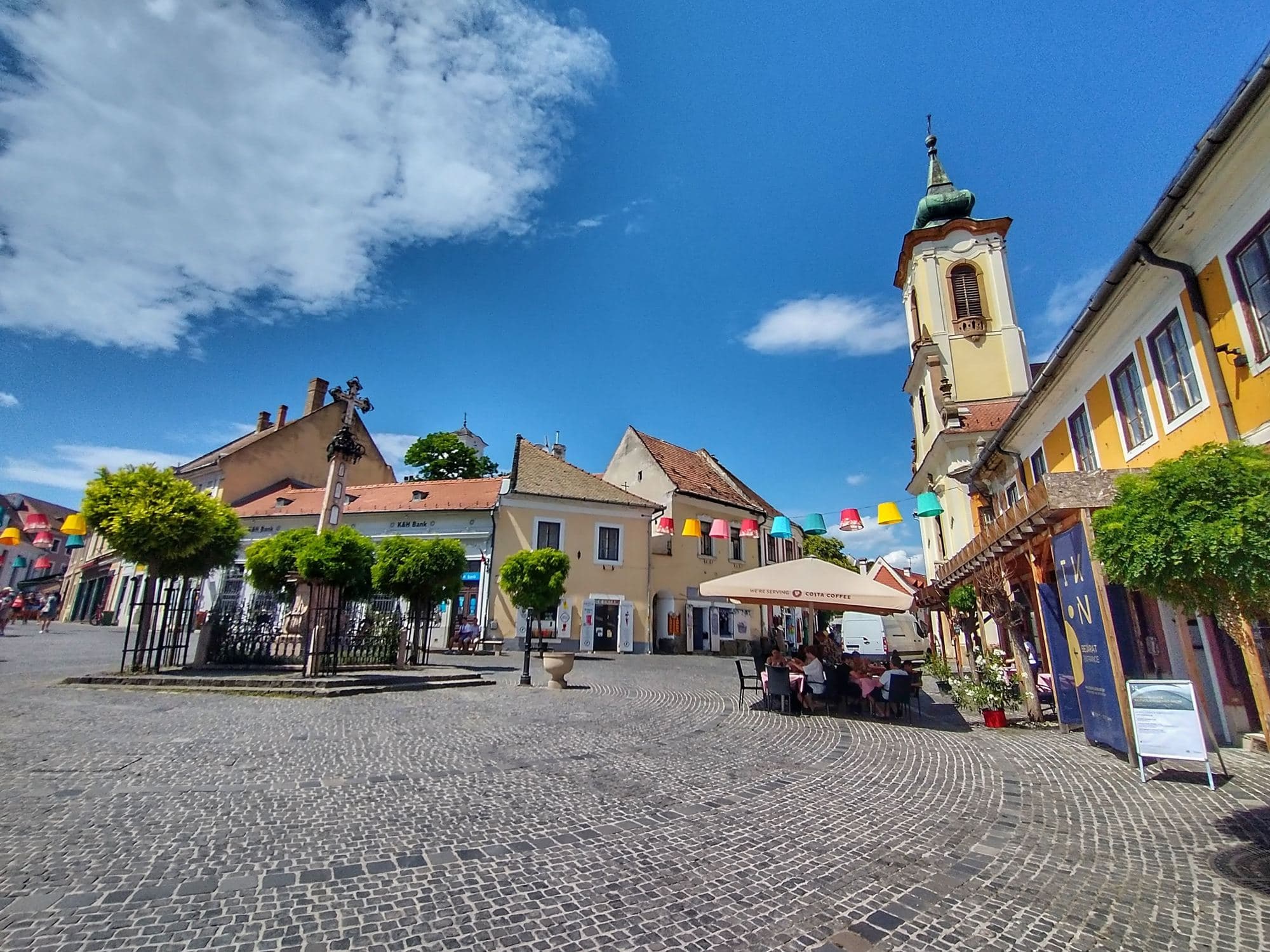 Szentendre's main square, with its colourful Baroque houses, cobbled streets and church tower